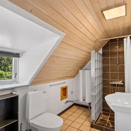 Gyrth - 2-8km From The Sea By Interhome *