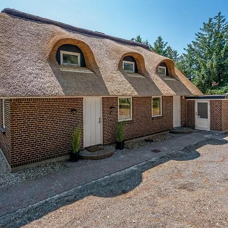 Feriehus Gyrth - 2-8km From The Sea By Interhome *